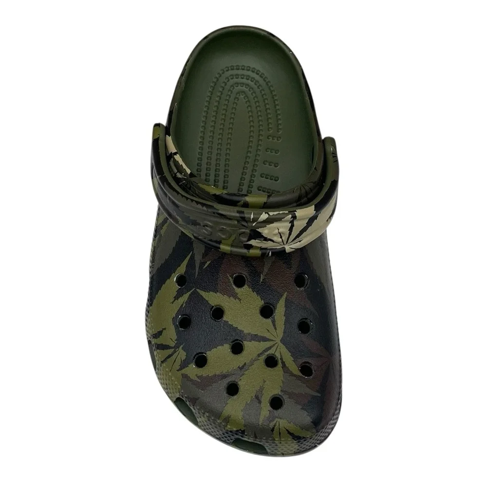Crocs Youth Big Boys Classic Hemp Camo Clogs Size 4/Women's 6 Army Green Slip-on